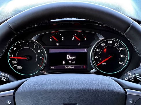 Used 2023 Chevrolet Traverse LT image 24