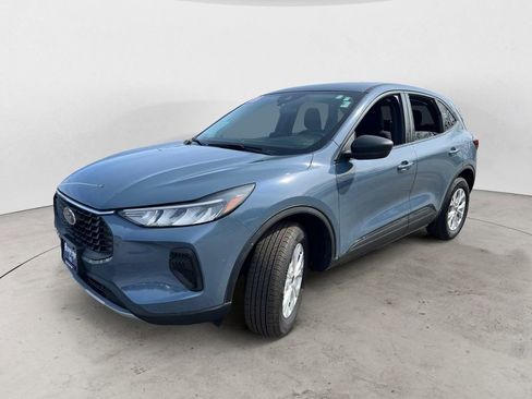 Used 2025 Ford Escape Active AWD/4WD image 6