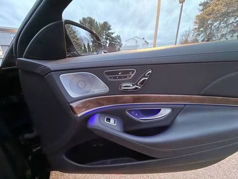 Used 2015 Mercedes-Benz S 550 4MATIC Sedan image 29