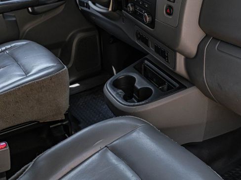 Used 2018 Nissan NV 1500 S RWD image 19