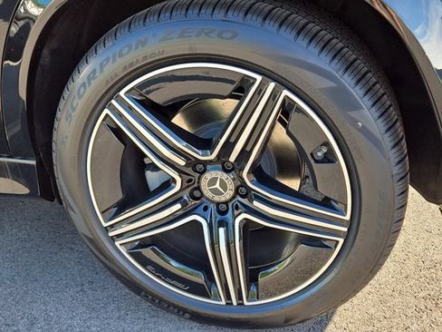 New 2026 Mercedes-Benz GLE 580 4MATIC image 32