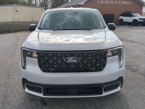 New 2025 Ford Maverick Lariat image 7