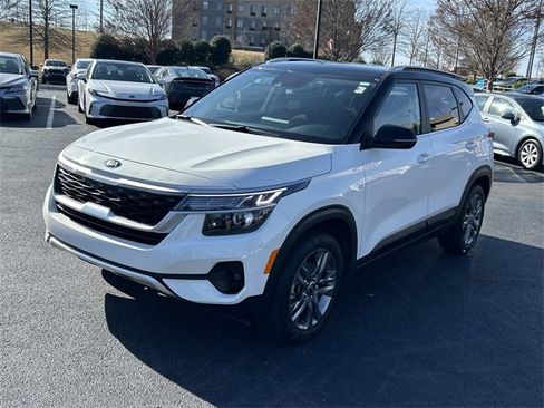 Used 2021 Kia Seltos S image 8