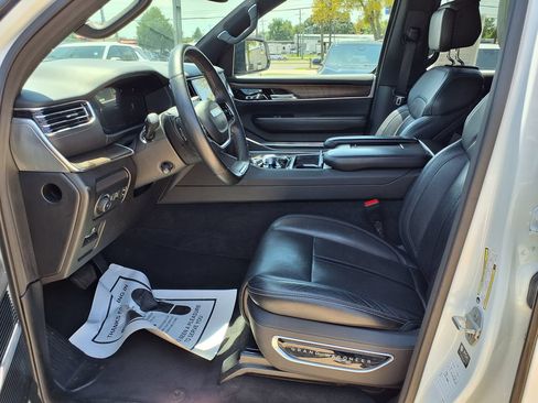 Used 2023 Jeep Grand Wagoneer 4WD image 22