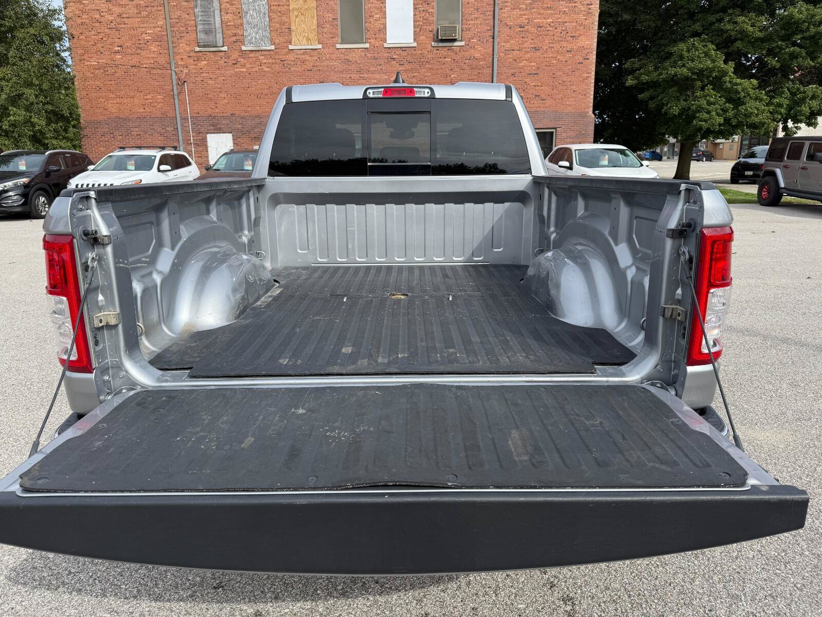 Used 2022 RAM 1500 Big Horn AWD/4WD image 7