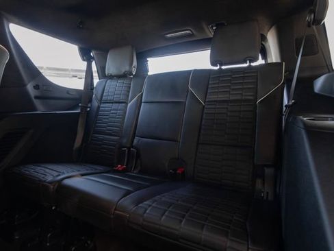 Used 2025 Cadillac Escalade Premium Luxury Platinum image 37