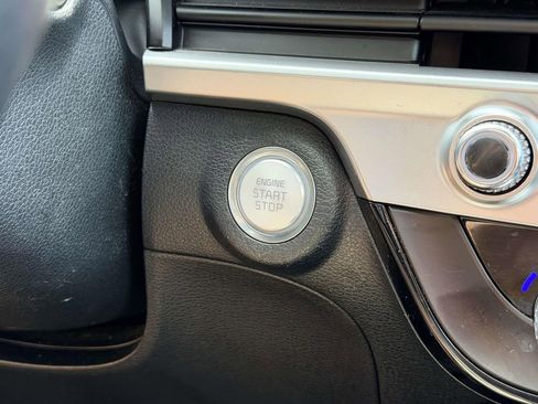 Used 2025 Kia Telluride S AWD/4WD image 14