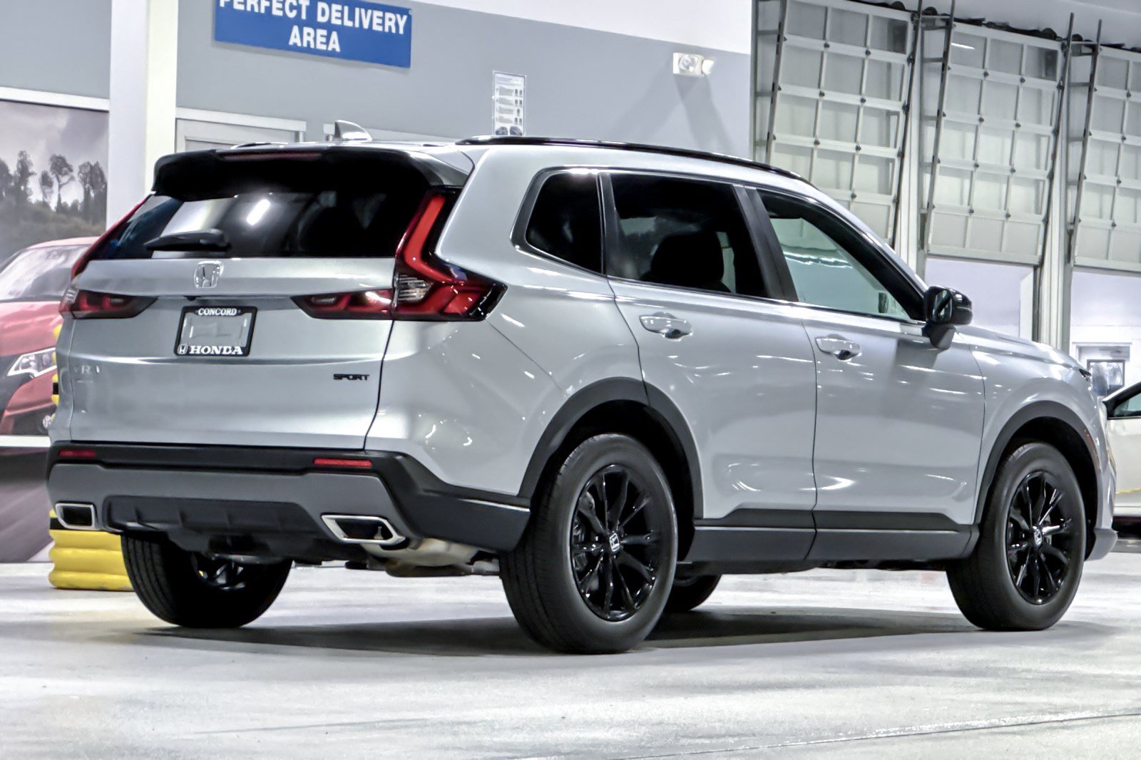 Used 2025 Honda CR-V Sport image 9