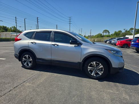 Used 2017 Honda CR-V LX image 2