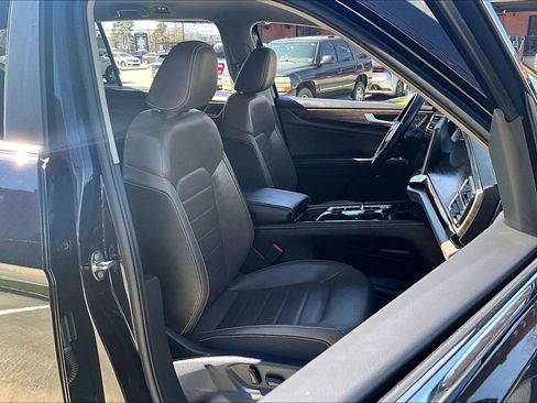 Used 2025 Volkswagen Atlas SEL image 10