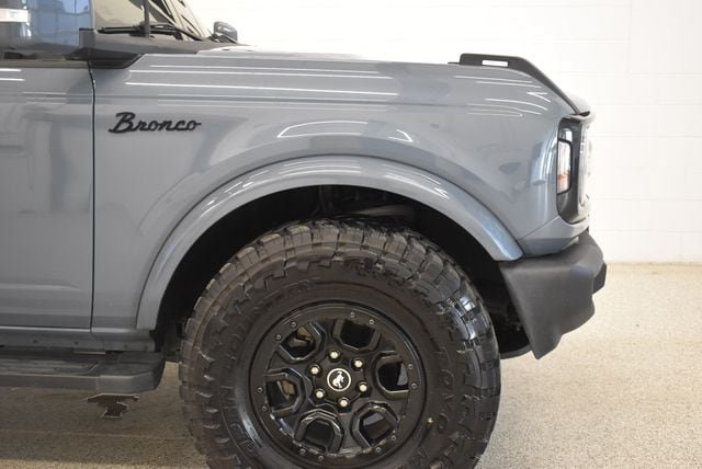 Used 2023 Ford Bronco Outer Banks AWD/4WD image 12