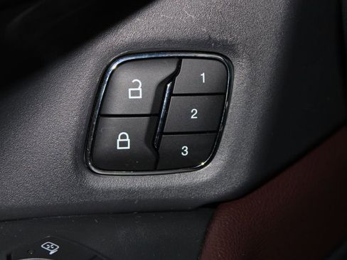 Used 2024 Ford Expedition Limited image 40