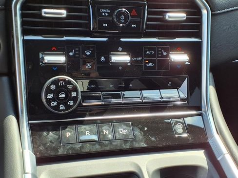 New 2025 Nissan Armada SL w/ Captain's Chari Seat Package image 15