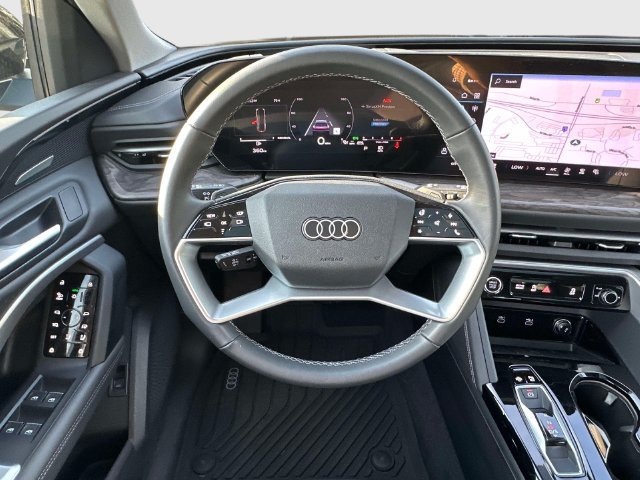 Certified 2025 Audi Q5 Premium AWD/4WD image 17