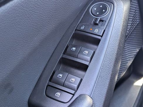 Used 2021 Kia Seltos S FWD image 22