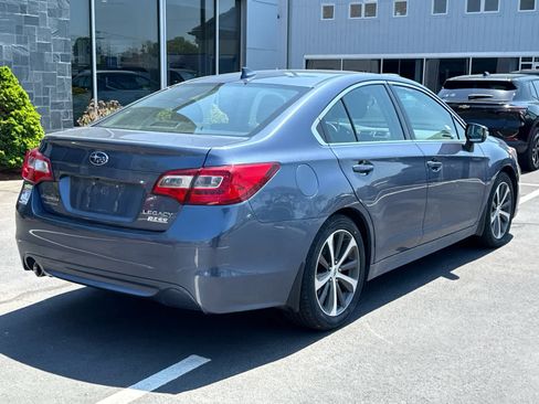 Used 2017 Subaru Legacy 2.5i Limited AWD/4WD image 4