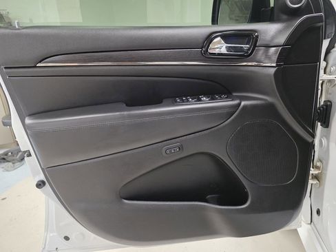 Used 2020 Jeep Grand Cherokee High Altitude image 23