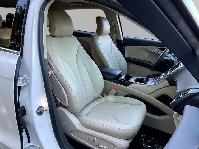 Used 2019 Lincoln Nautilus FWD image 30