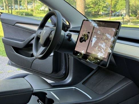 Used 2021 Tesla Model 3 Standard Range Plus RWD image 11