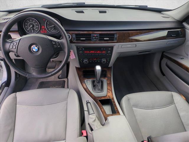 Used 2010 BMW 328i Sedan RWD image 16