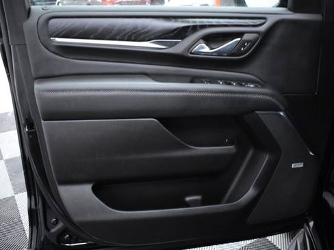 Used 2023 GMC Yukon Denali image 16