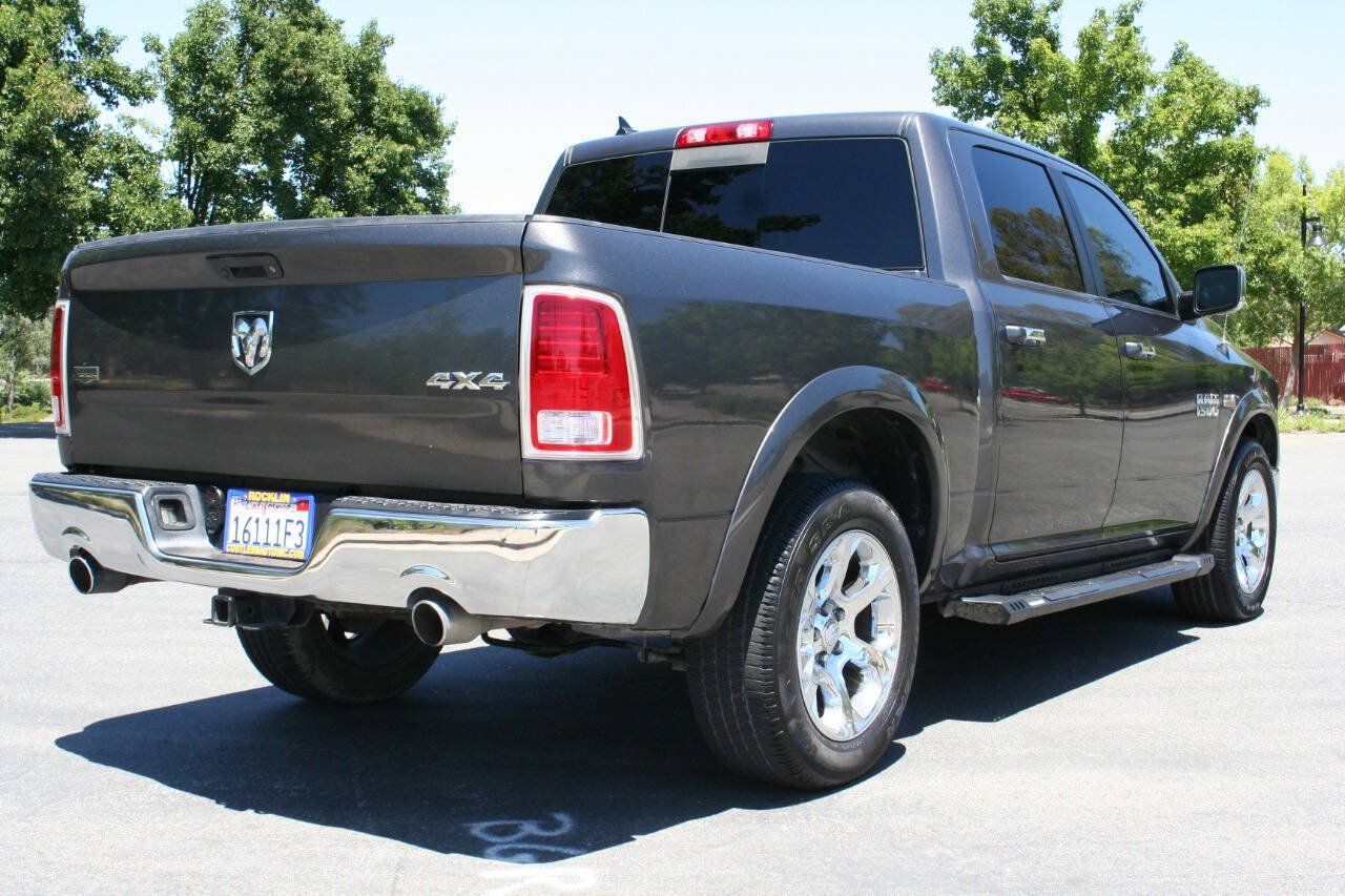 Used 2017 RAM 1500 Laramie AWD/4WD image 5