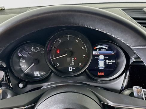 Certified 2025 Porsche Macan AWD/4WD image 13