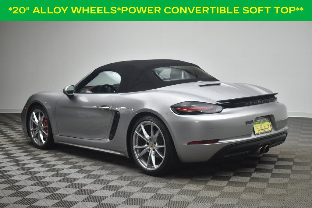 Used 2017 Porsche 718 Boxster S RWD image 3