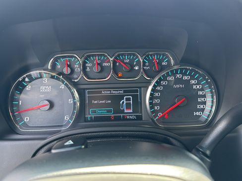 Used 2020 Chevrolet Suburban LT RWD image 15