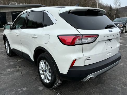 Used 2021 Ford Escape SE w/ Convenience Package image 4