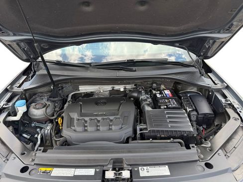 Used 2019 Volkswagen Tiguan SEL AWD/4WD image 18