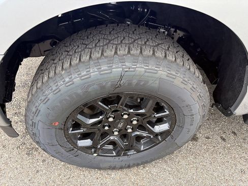 New 2026 Ford F150 XLT w/ Equipment Group 302A MID AWD/4WD image 9