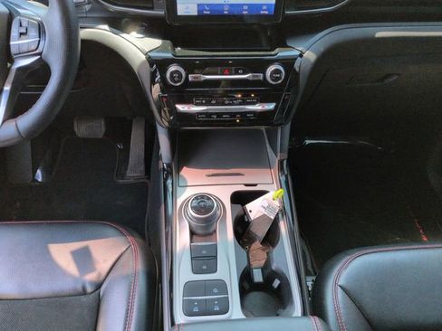 Certified 2022 Ford Explorer ST-Line w/ Class IV Trailer Tow Package image 23