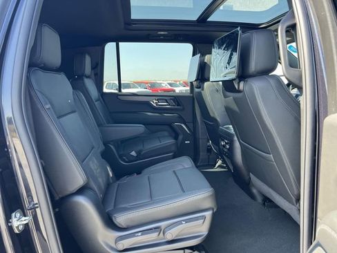 New 2026 GMC Yukon XL Denali w/ Denali Reserve Package AWD/4WD image 33
