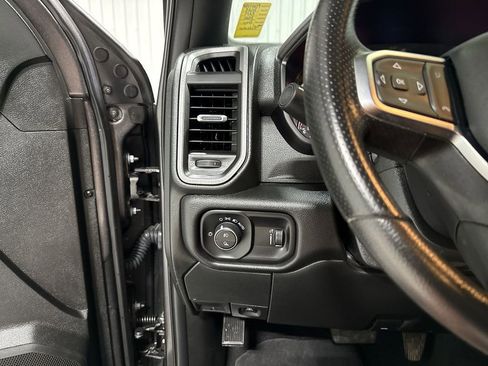 Used 2025 RAM 2500 Tradesman AWD/4WD image 18
