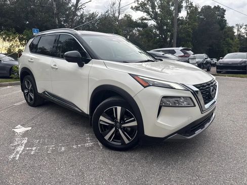 Used 2023 Nissan Rogue SL FWD image 7