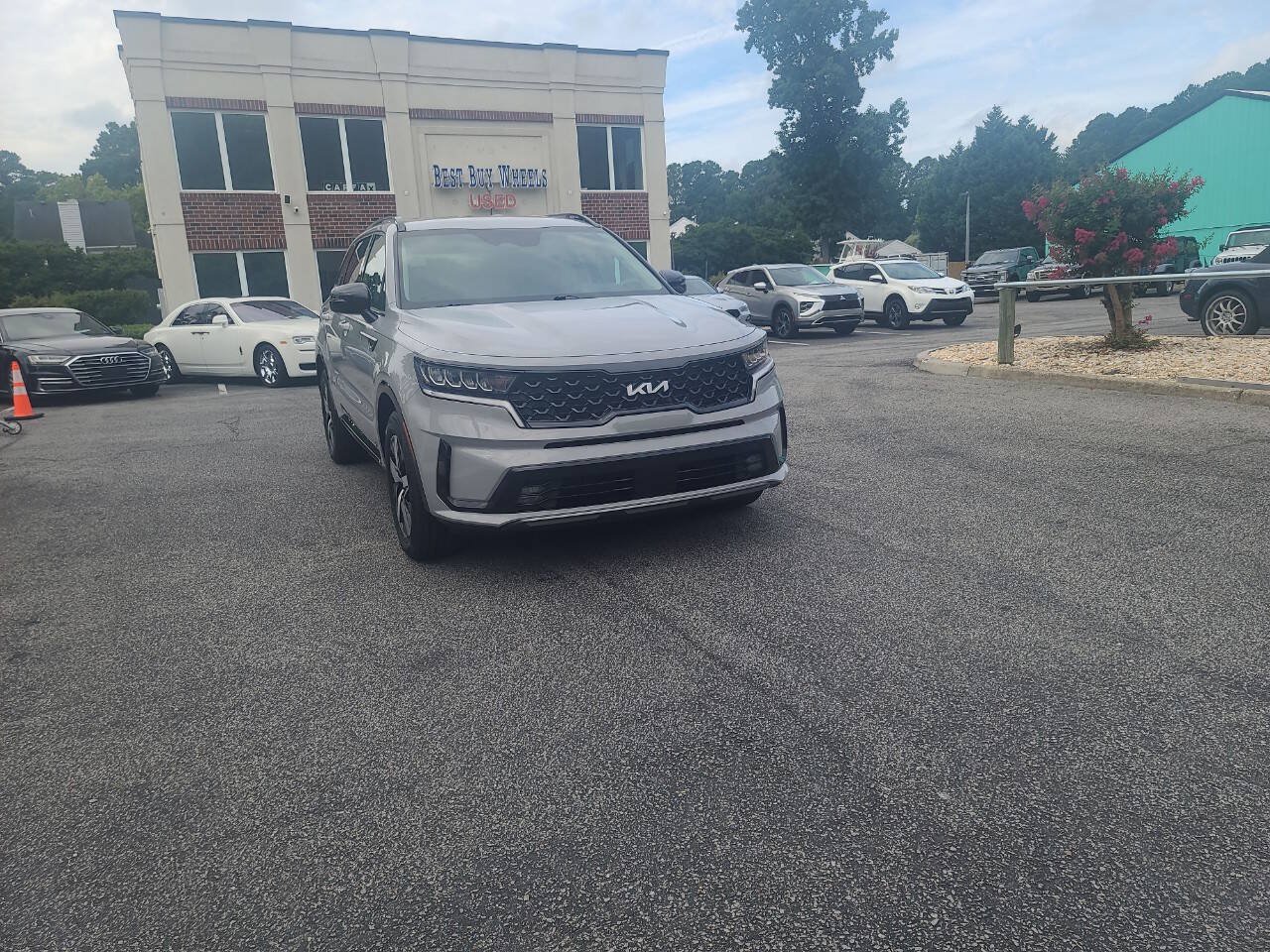 Used 2023 Kia Sorento EX FWD image 1