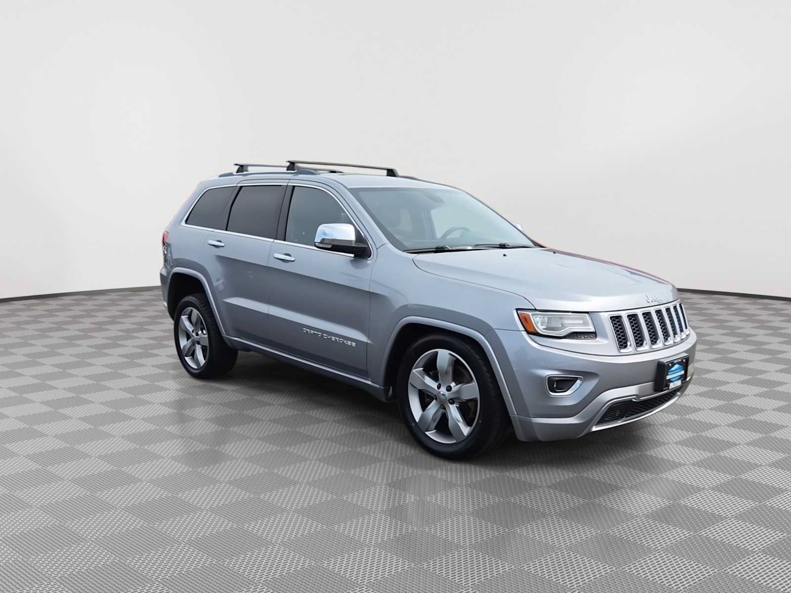 Used 2014 Jeep Grand Cherokee Overland AWD/4WD image 2