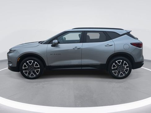 Used 2023 Chevrolet Blazer RS w/ Enhanced Convenience Package image 8