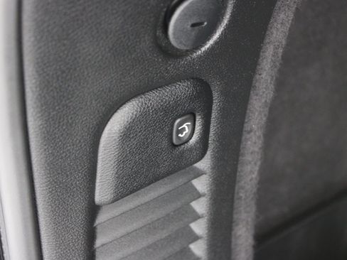 Used 2025 Dodge Durango GT AWD/4WD image 24
