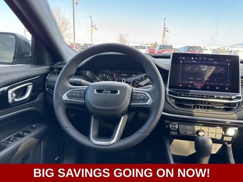 New 2026 Jeep Compass Latitude image 42