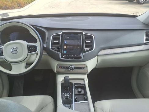 Certified 2023 Volvo XC90 B6 Plus AWD/4WD image 22