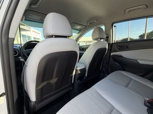 Used 2023 Hyundai Kona SEL FWD image 12