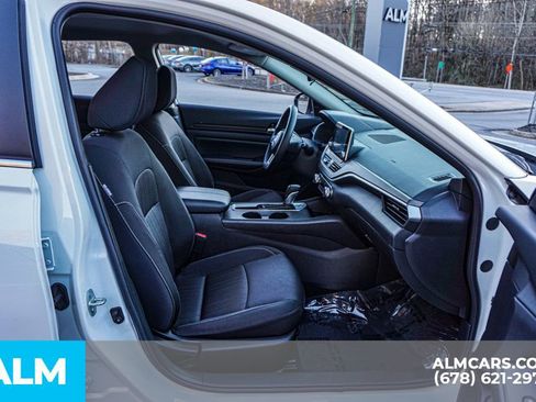 Used 2025 Nissan Altima 2.5 SV image 23