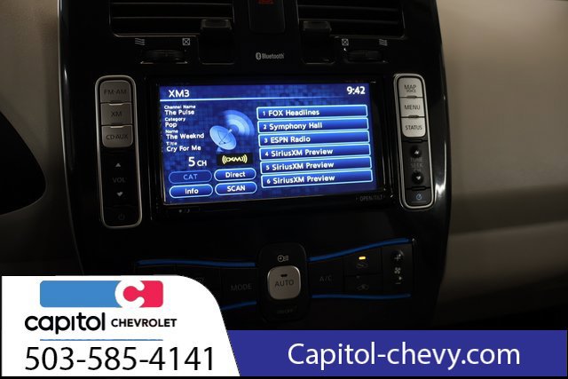 Used 2011 Nissan Leaf FWD image 19