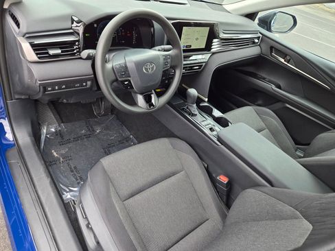 Used 2026 Toyota Camry LE FWD image 17