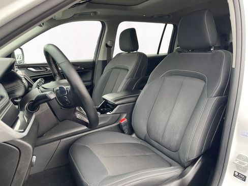 Used 2022 Jeep Grand Cherokee L Laredo w/ Luxury Tech Group I image 9