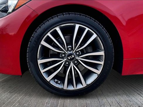 Certified 2019 Kia Stinger image 8