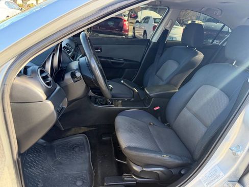 Used 2004 MAZDA MAZDA3 I w/ Pwr & 16" Alloy Wheel Pkg image 6