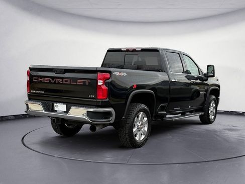 Used 2021 Chevrolet Silverado 2500 LTZ w/ LTZ Premium Package image 14
